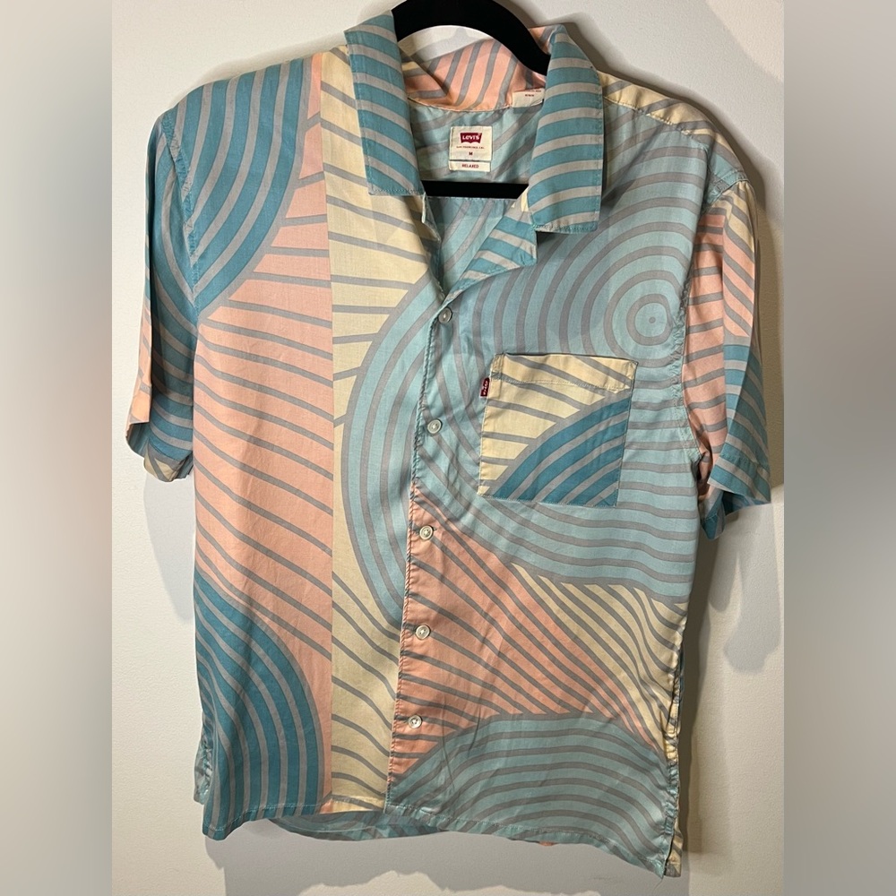 Levi’s Button Down